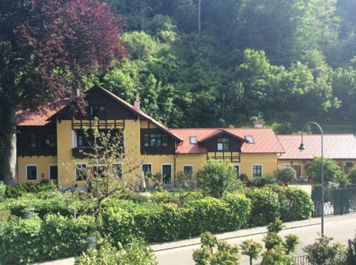 Villa Kreuthhof Appartements Klosterneuburg Exteriör bild